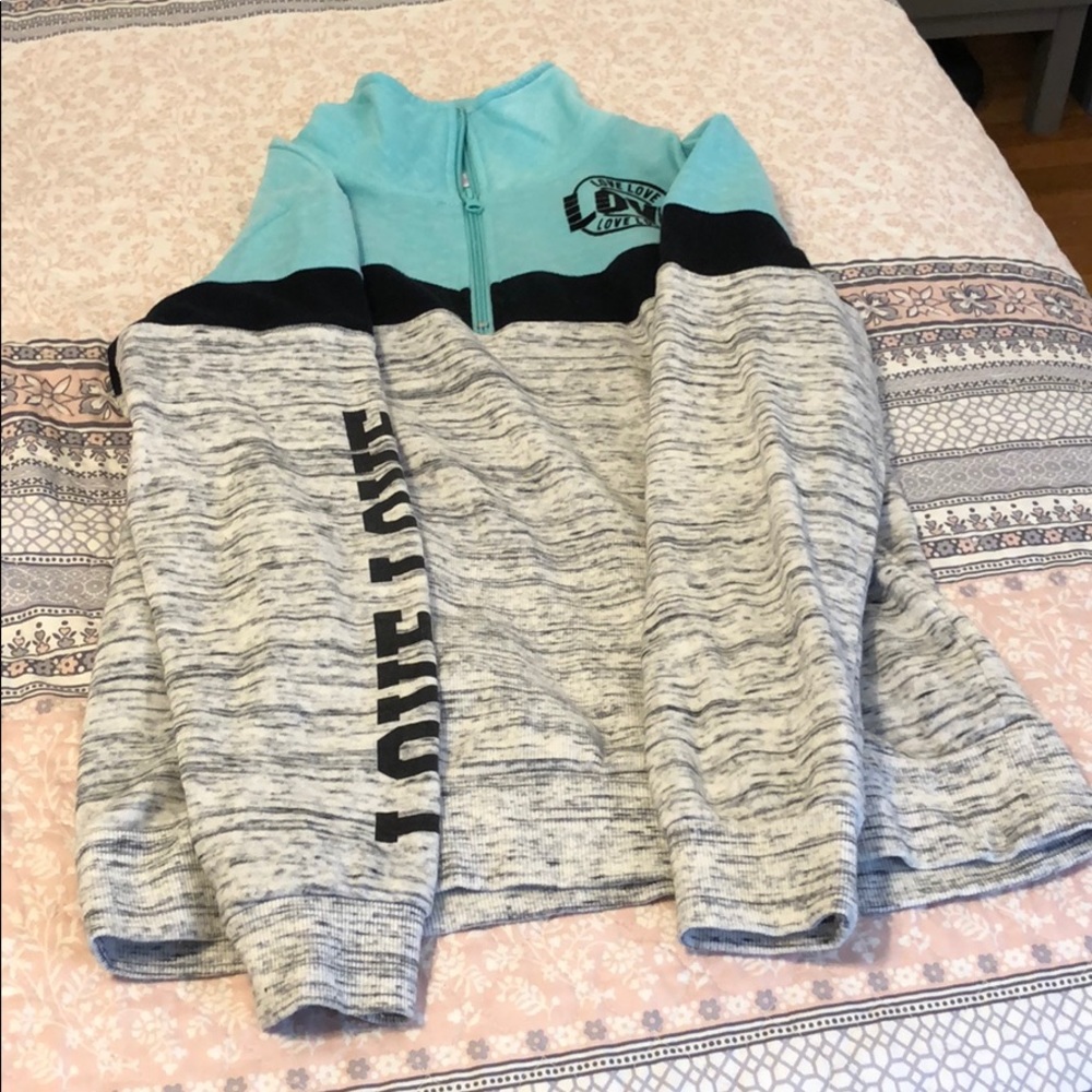 Love sweatshirt
